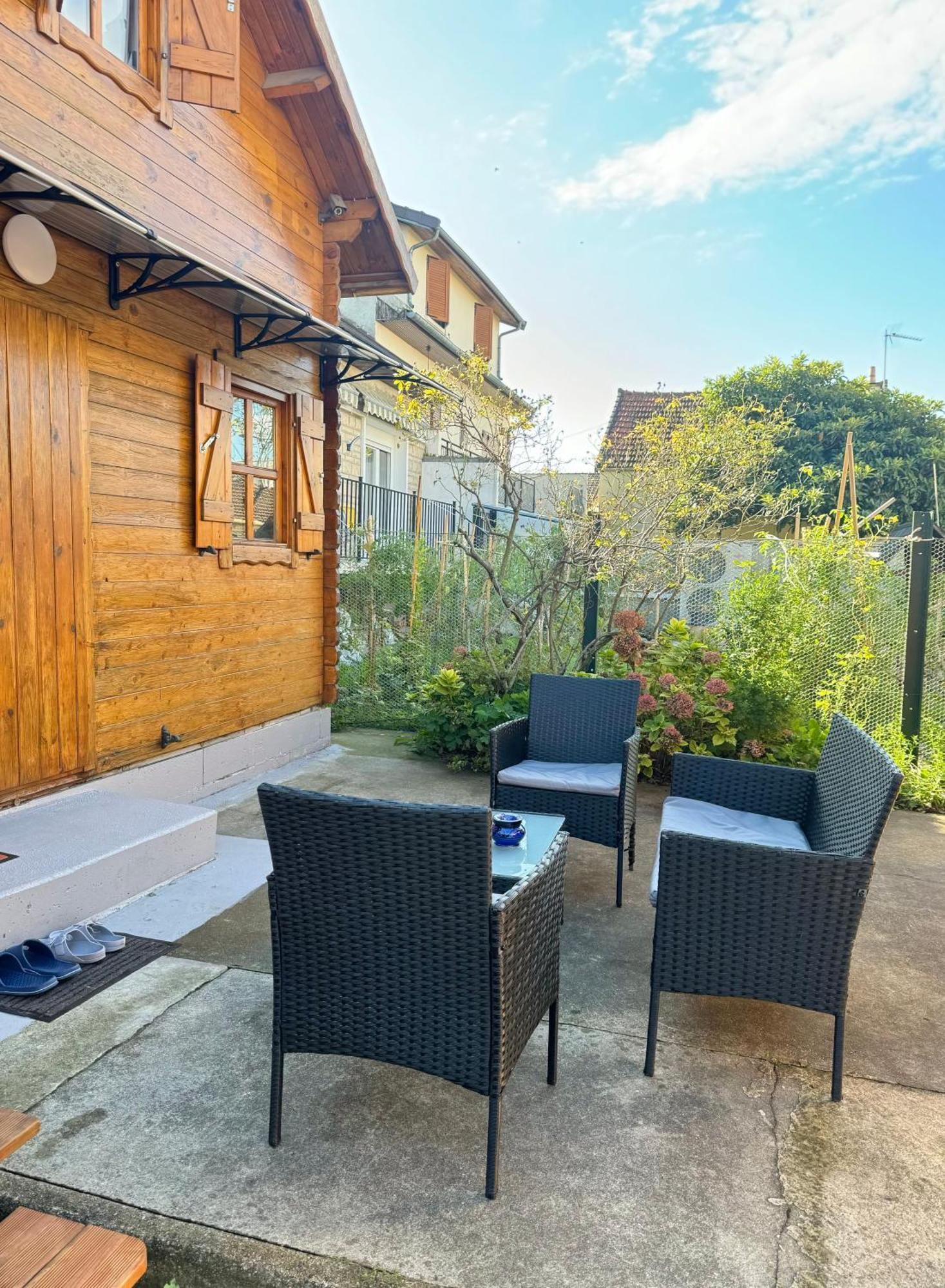 Cozy Cottage Paris Suburb! Bobigny Exterior foto