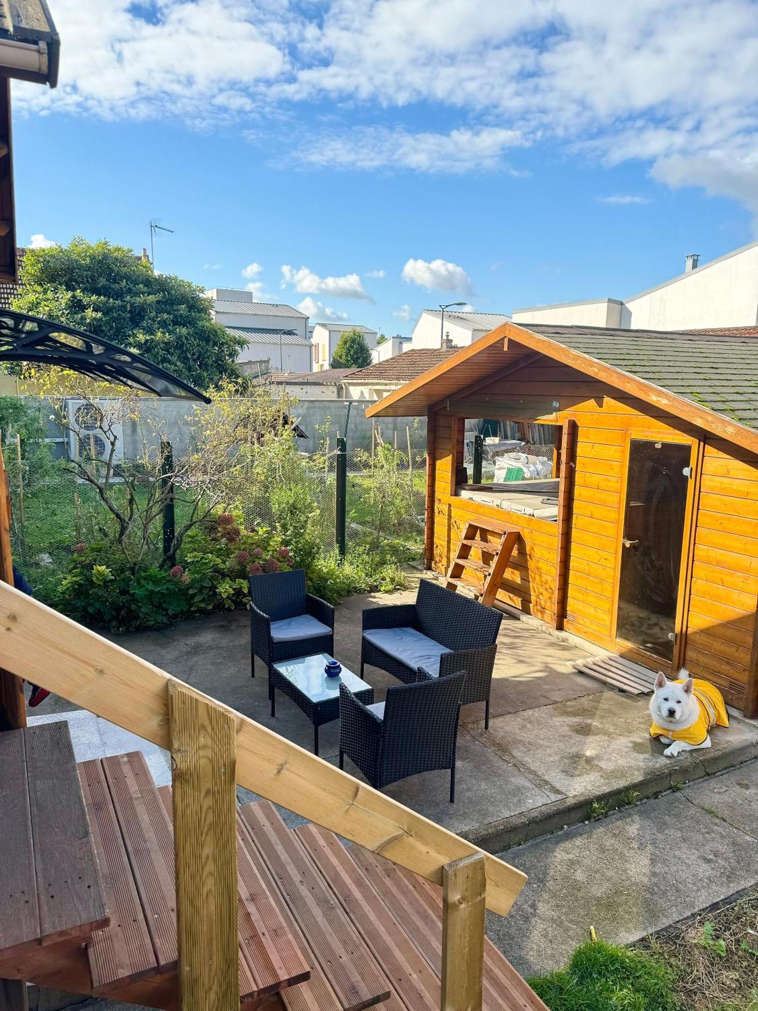 Cozy Cottage Paris Suburb! Bobigny Exterior foto